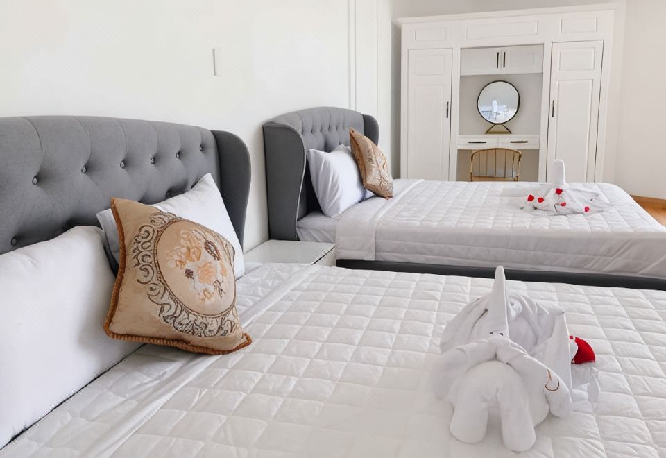 Century Palace An Nhơn: chọn phòng và lên kế hoạch ghé Tháp Bánh Ít
