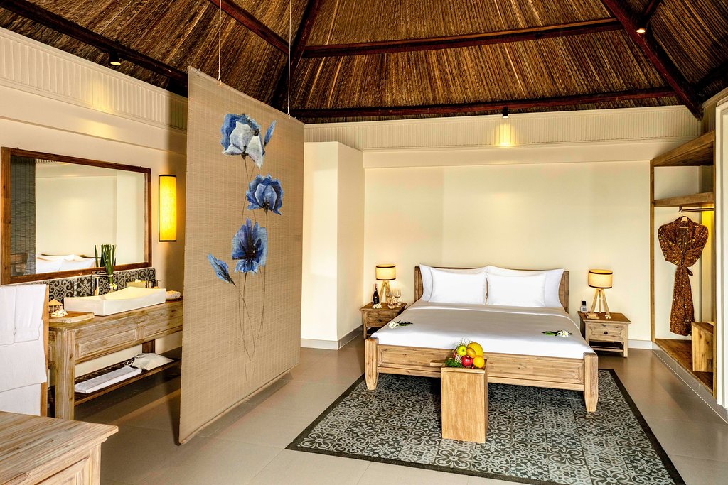 Crown Retreat Quy Nhơn: chọn bungalow vườn, biển hay sát bãi cát?
