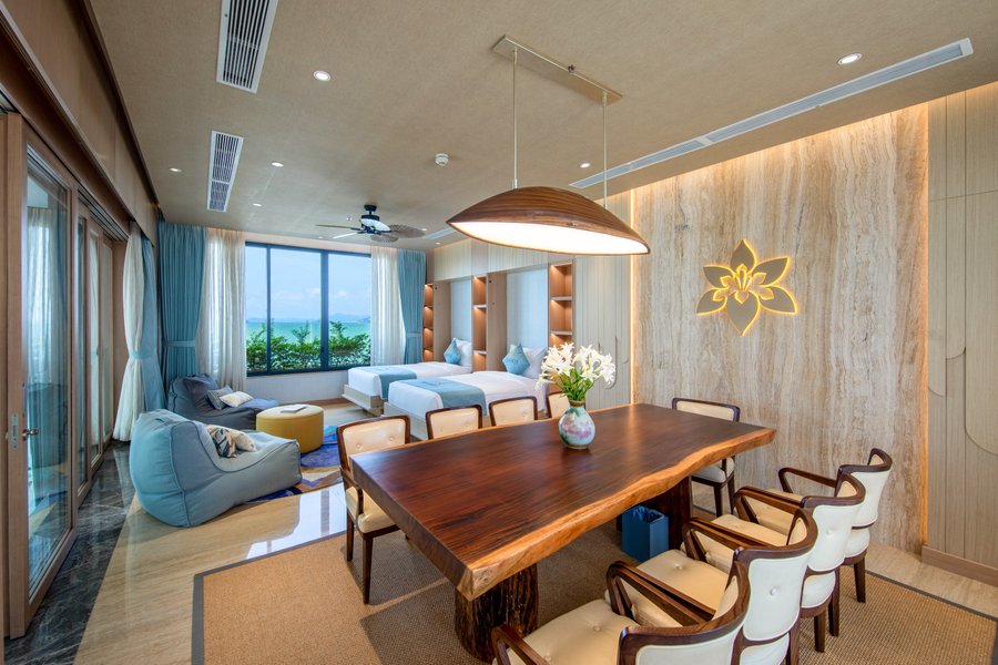 Fleur De Lys Hotel Quy Nhơn: phòng hướng biển và suite trên Nguyễn Huệ