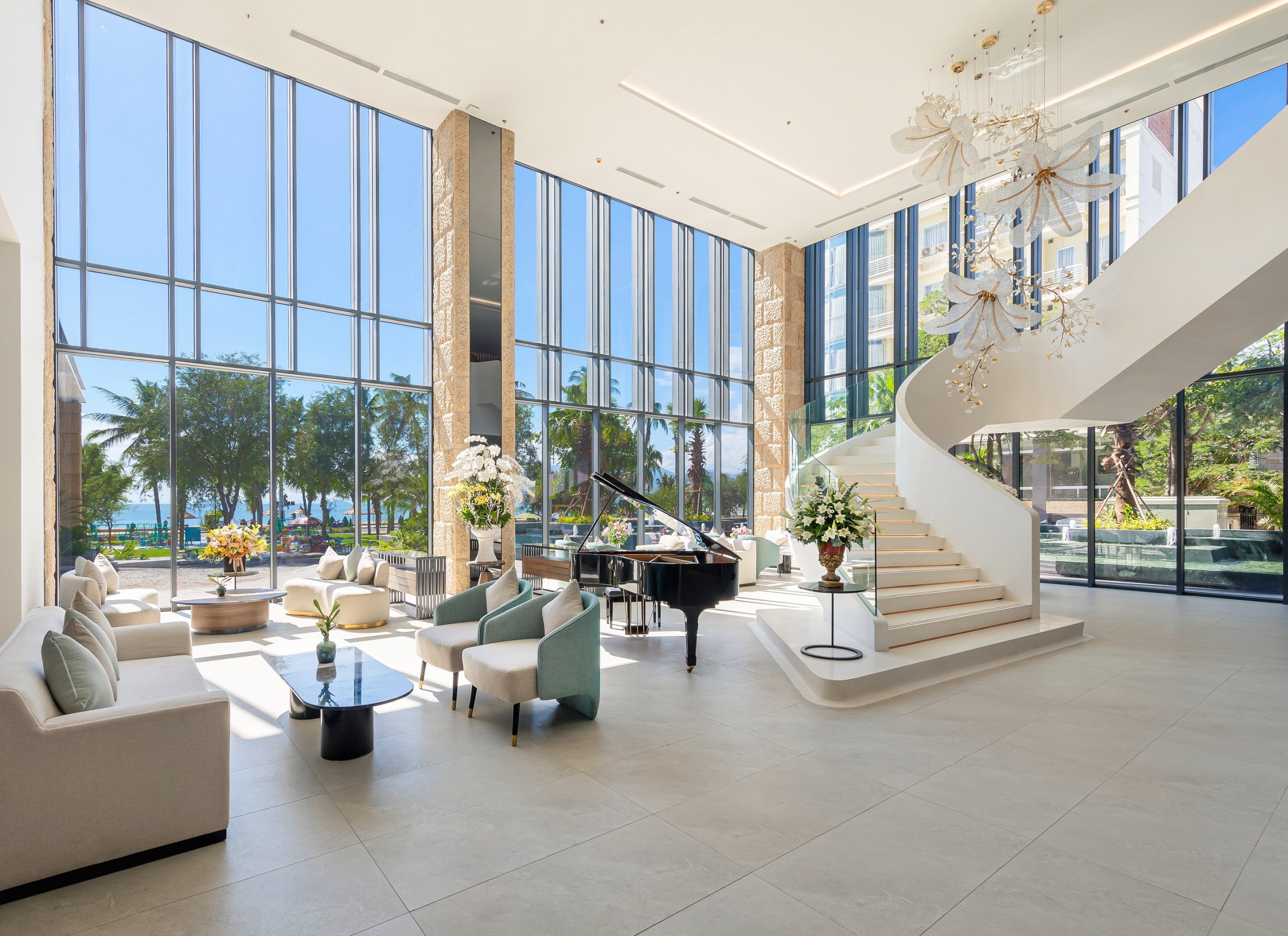 Fleur De Lys Hotel Quy Nhơn: phòng hướng biển và suite trên Nguyễn Huệ