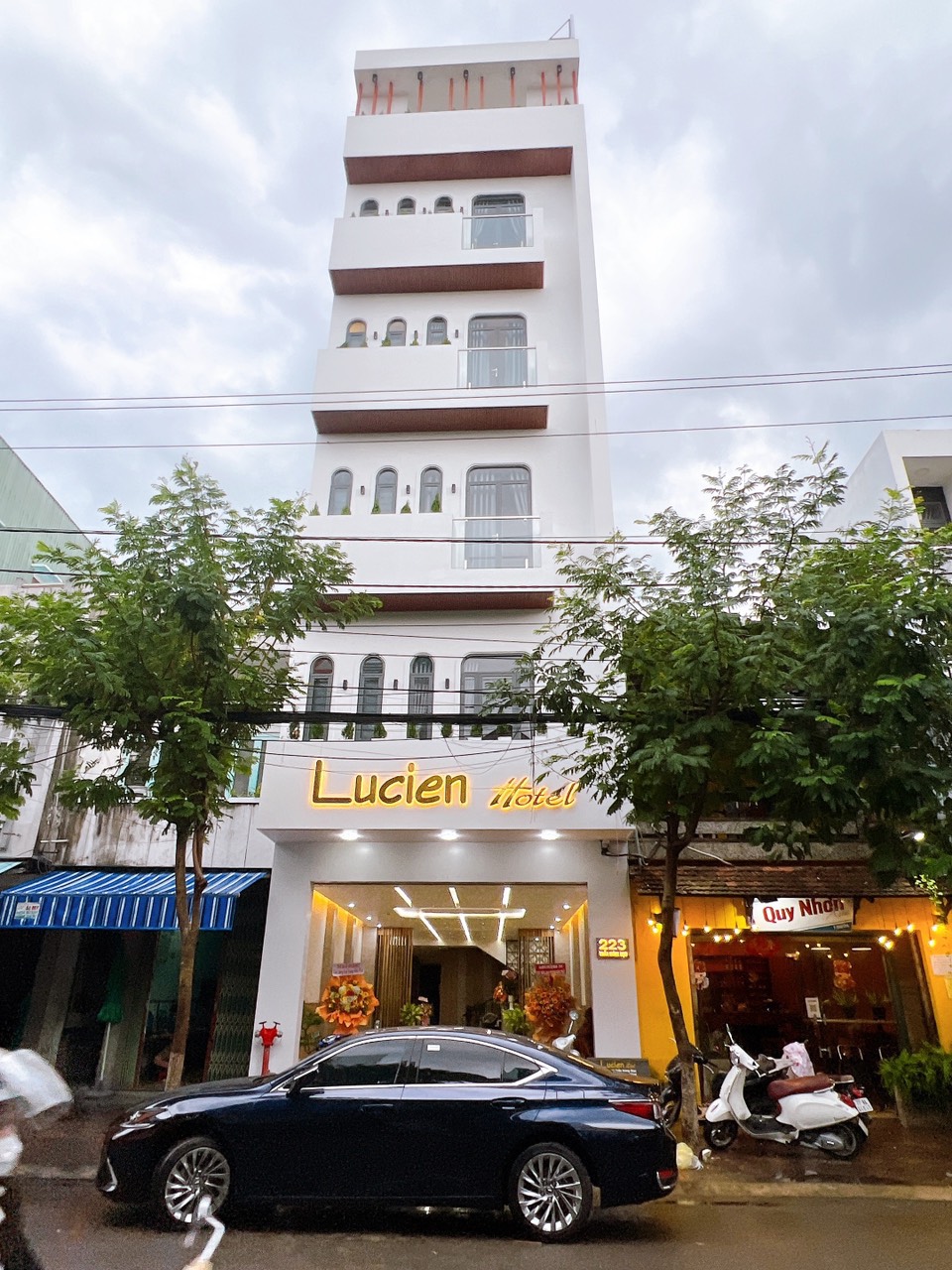 Khách sạn Lucien Quy Nhơn: nghỉ ở Trần Hưng Đạo, chọn phòng và tính đường ra biển