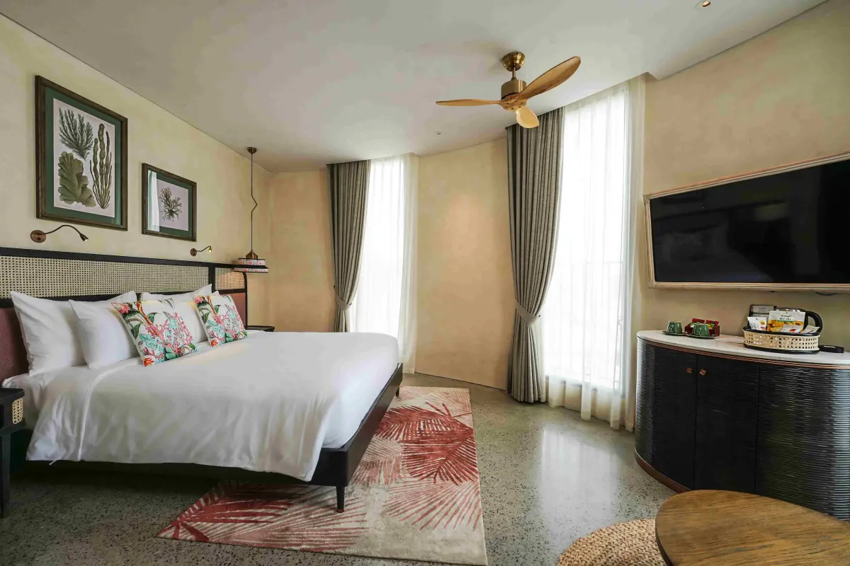 L’amor Boutique Hotel Quy Nhon: 6 hạng phòng, Ruby Sky Bar và giá tham khảo