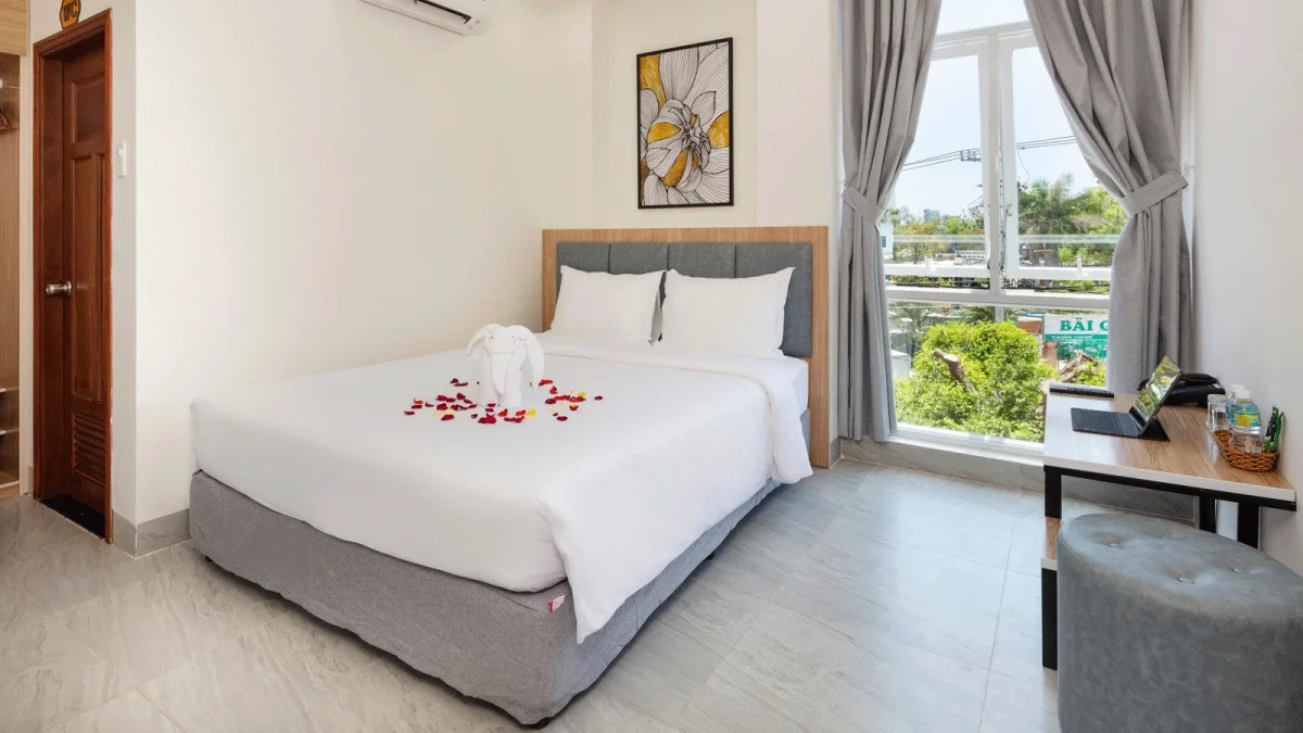 Ở Salah Hotel Quy Nhơn, chọn phòng nào khi đi hai người hoặc cùng gia đình?