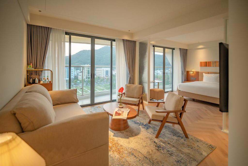 Review A’Dor Hotel & Spa Quy Nhơn: vị trí, phòng nghỉ và lưu ý đặt phòng