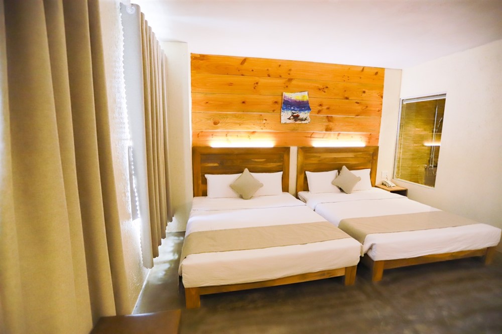 Rustic Hotel Quy Nhơn: chọn phòng và khám phá nhà hàng tầng 1, rooftop