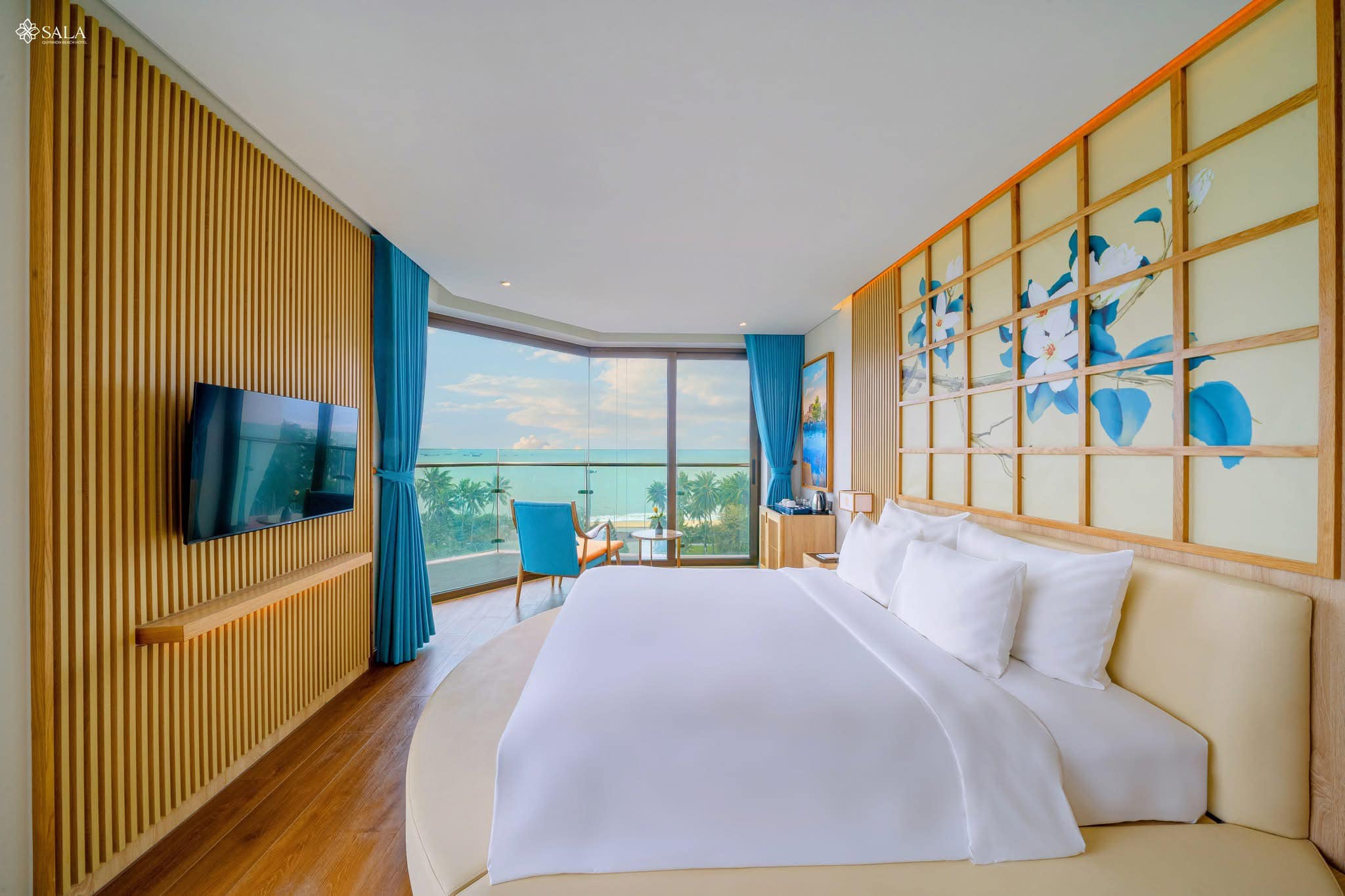 Sala Quy Nhon Beach Hotel nổi bật với phòng hướng biển và hồ bơi