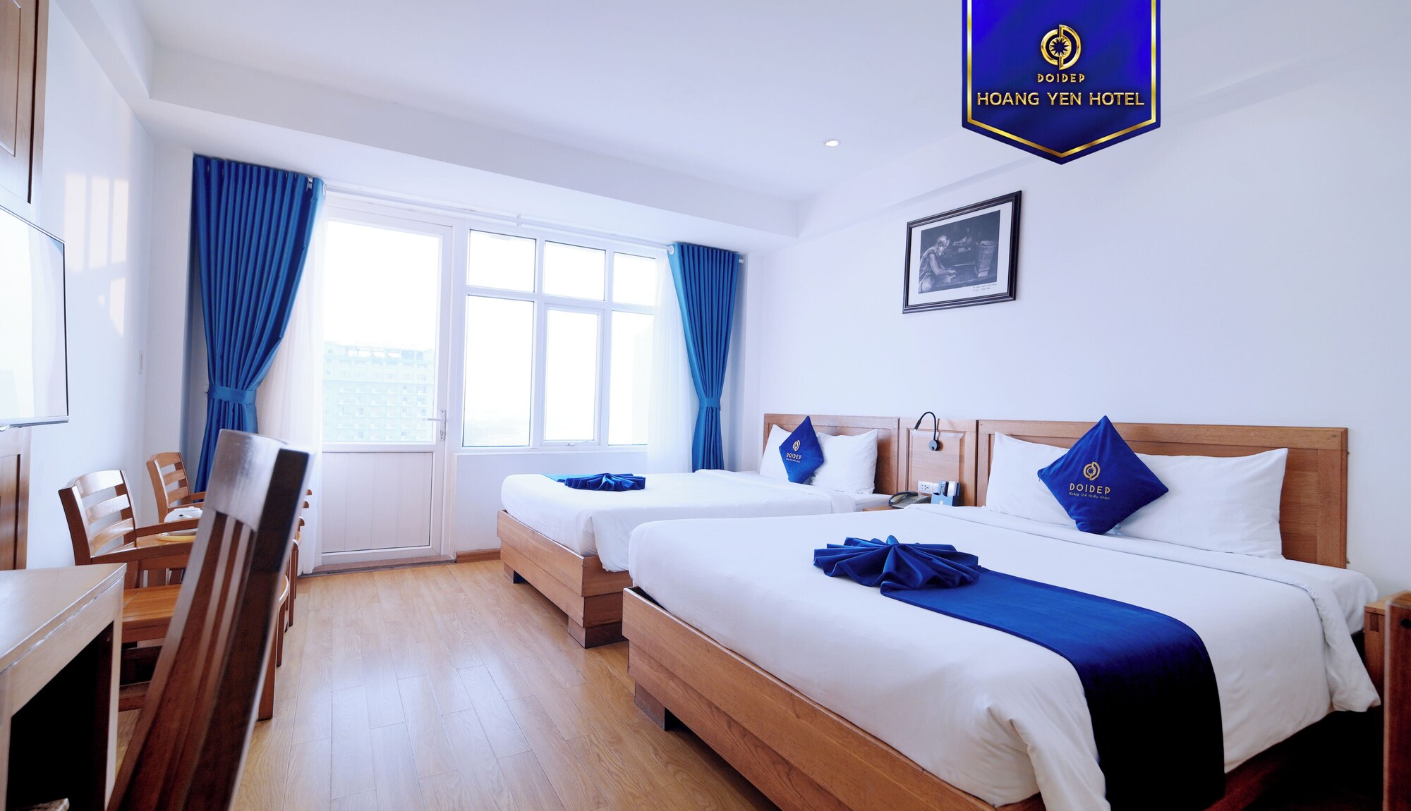 Sandals Hoàng Yến Hotel nổi bật với vị trí ven biển Quy Nhơn